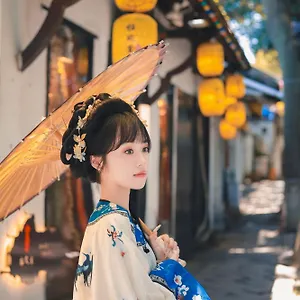 https://easy-life-emotional-inn.bestsuzhouhotels.com