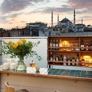 Armada Old Estambul